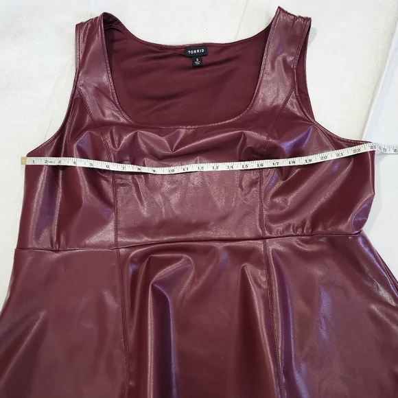 Torrid Size 3 Peplum Faux Leather Burgundy Tank Top - Picture 4 of 7